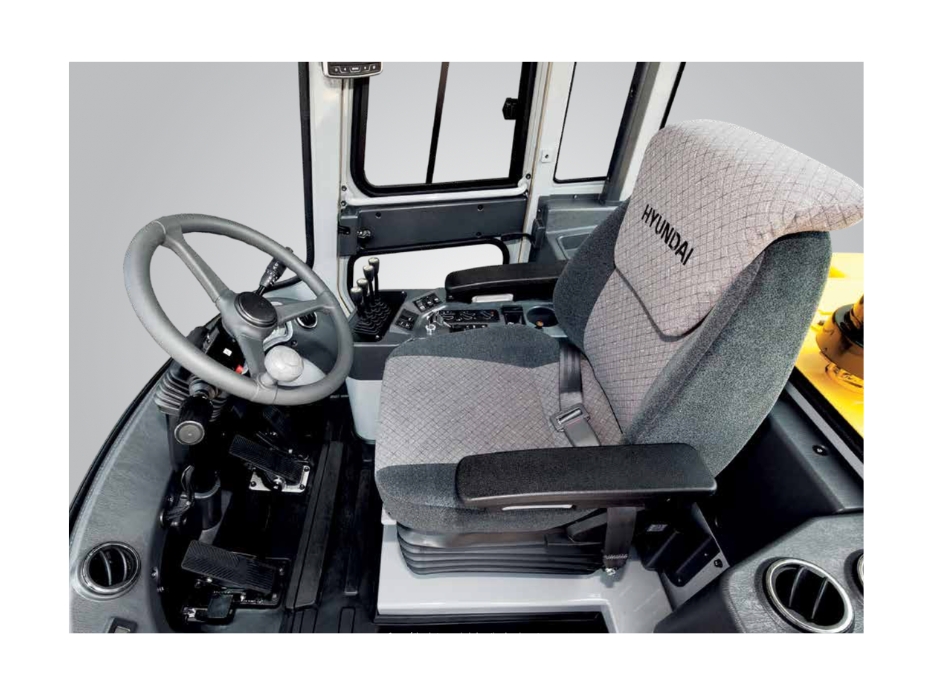 Khoang lái, điều hoà, cabin lật thuỷ lực xe nâng dầu 16 tấn Hyundai