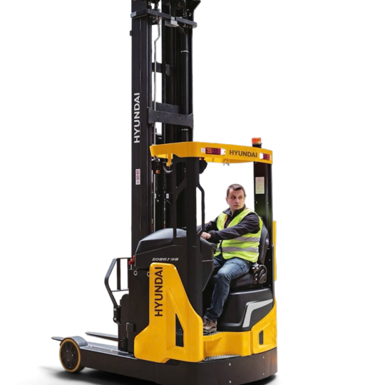 Xe nâng reach truck ngồi lái cho giá kệ
