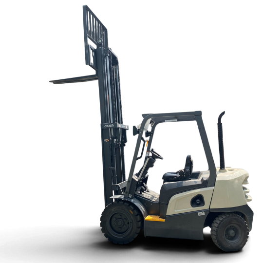 Xe nâng dầu cũ 3 tấn Crown