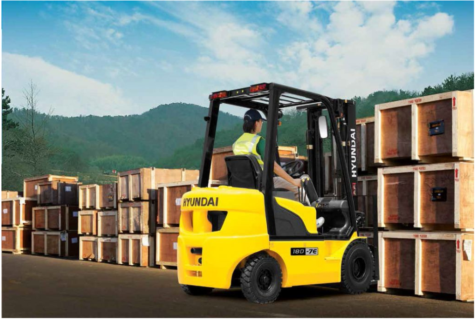 Xe nâng dầu Hyundai Hàn Quốc tải trọng nâng từ 1.5 tấn đến 1.8 tấn